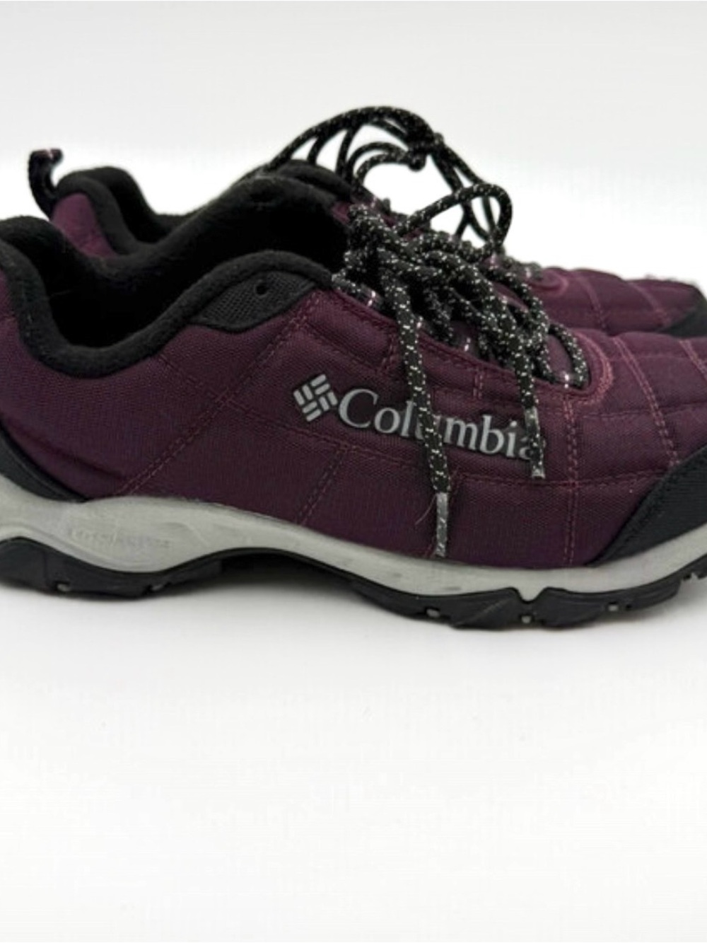Columbia Women's Plum Trail Lace-Up Sneakers/ hiking shoes